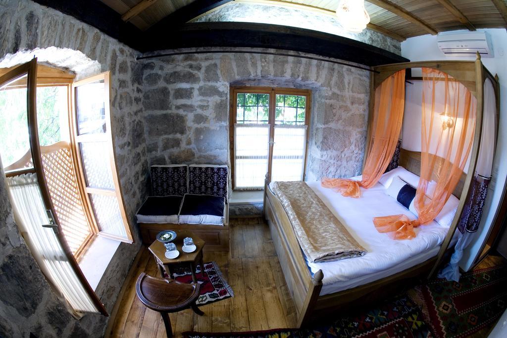 Bosnian National Monument Muslibegovic House Hotel Mostar Quarto foto